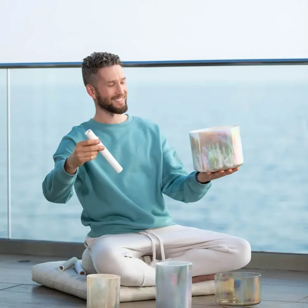 ALO Wellness Club + 1 Hotel: Sound Healing with Avery Whitmore