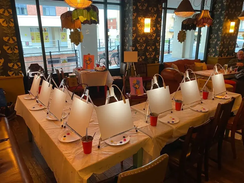 Painting party in Derby: Carnero Lounge