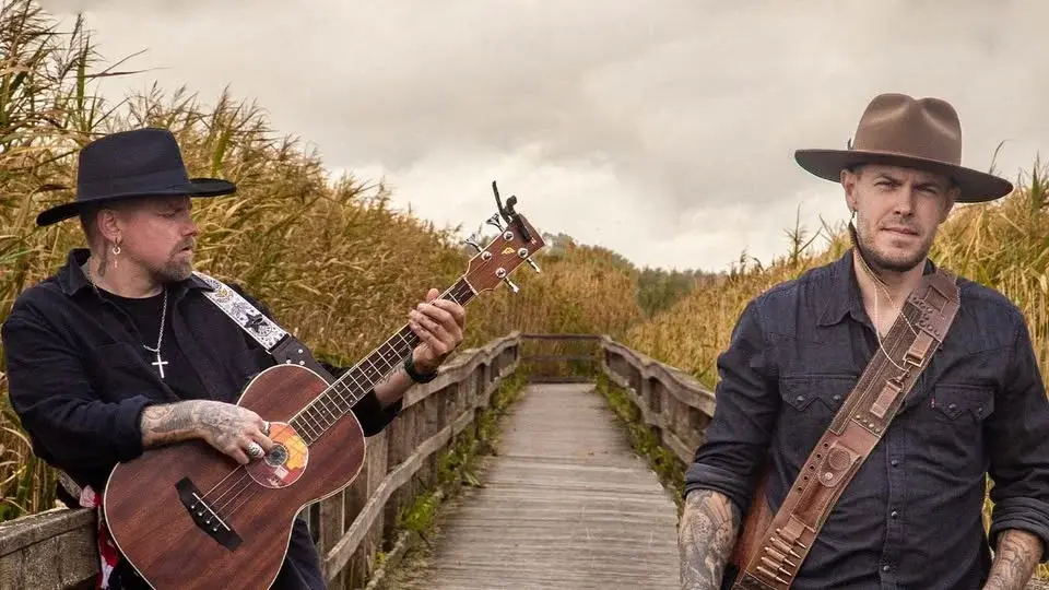 đ€ đ„ Country Nights pĂ„ Lite BĂ€ttre! PĂ„ Scen: Across the Country đ„đ€
