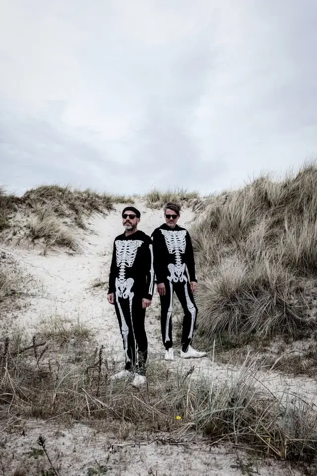 Plewka & Schmedtje - Between the Lights