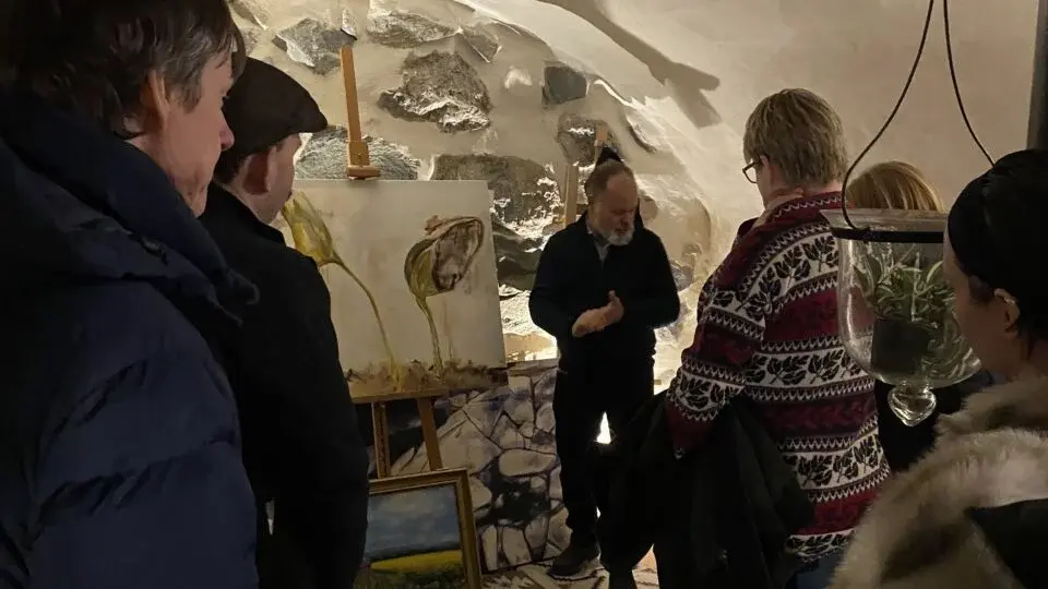 Konstutställning och historien om Mikael Skrivare