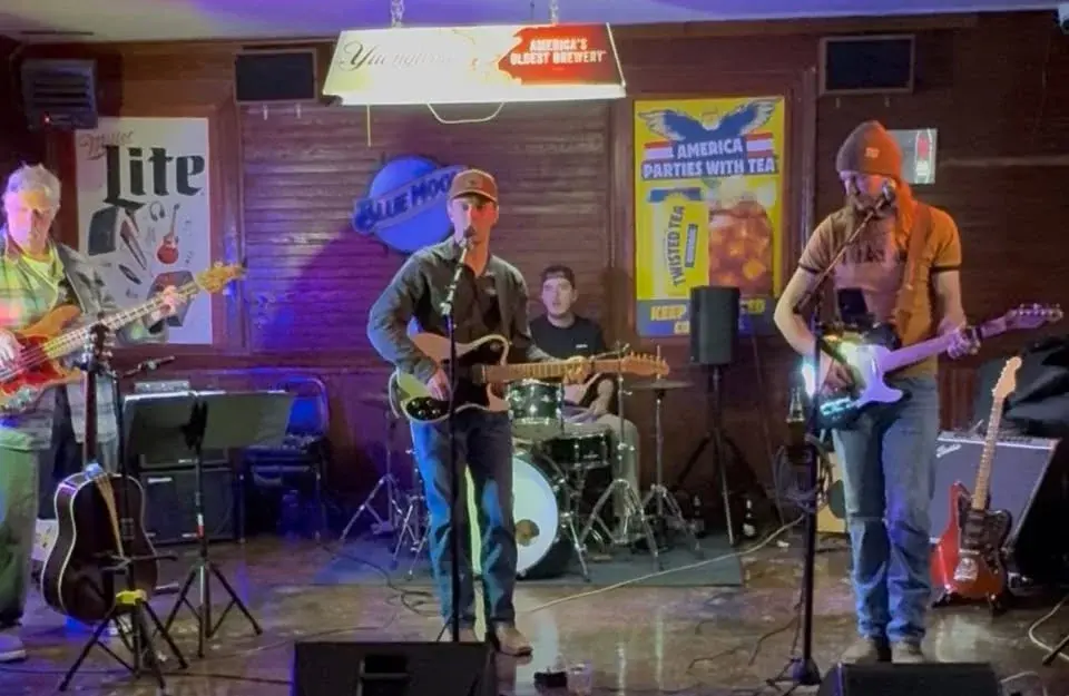 Matthew Vroman Band at Locomotions Sports Bar & Grill