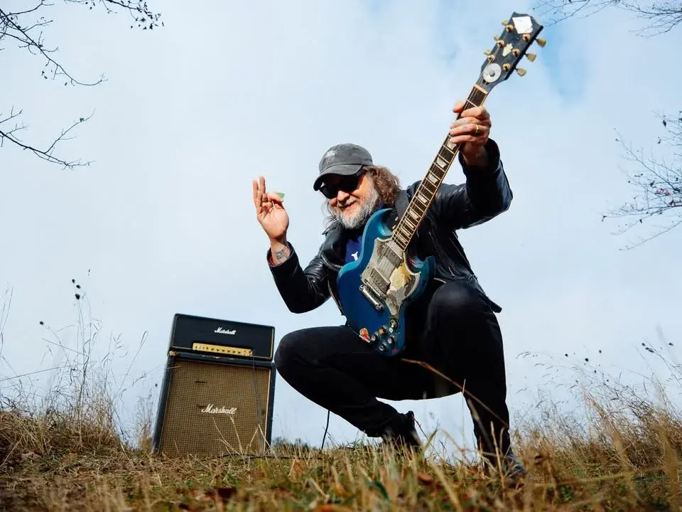 King Tuff w/ Mod Lang at Space Ballroom