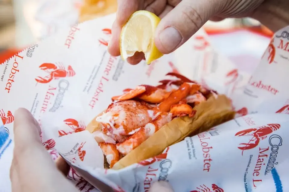Cousins Maine Lobster Food Truck at H.H. Hinder Brewing Co. – Waupaca