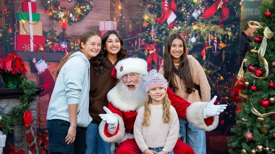 Light Up Main Street, presented by DrinkPAK 