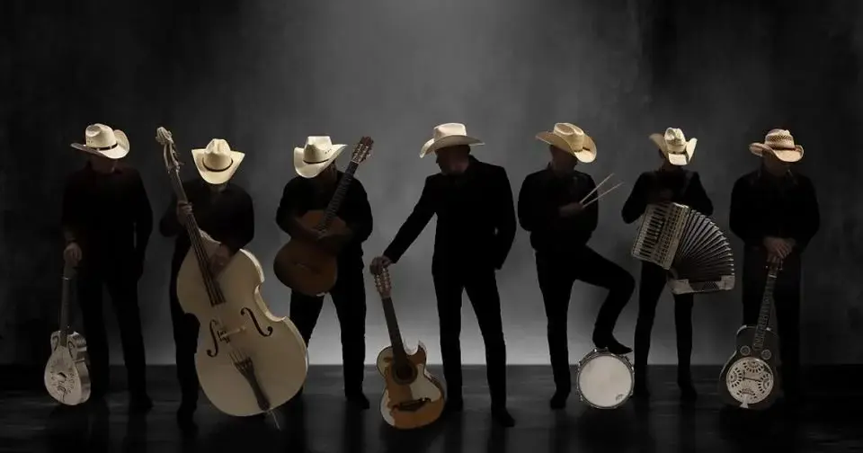 LOS PACAMINOS ft. PAUL YOUNG / Cheese & Grain, Frome