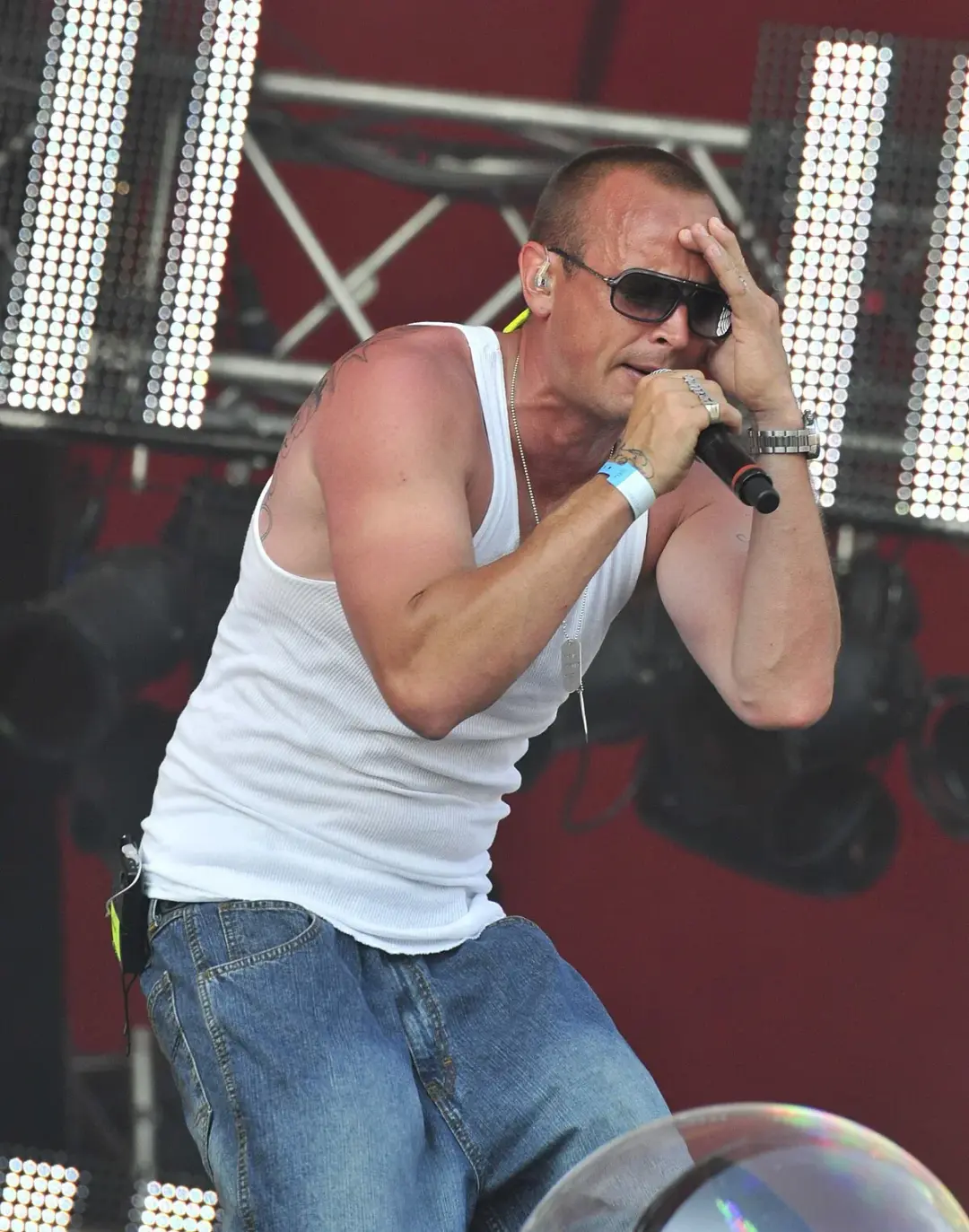 PETTER med DJ Sleepy & Eye N – Sensommarkväll på Mosebacketerrassen 🎤🌆