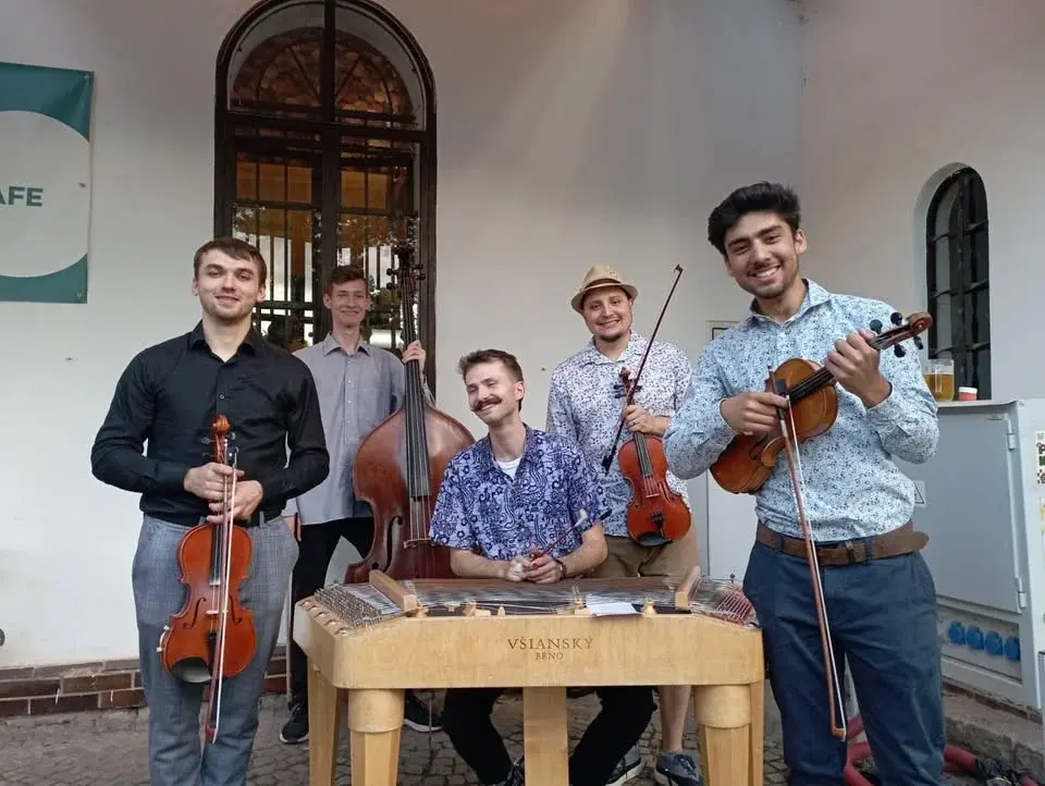 CIMBÁLOVÁ MUZIKA DVOJTÓN // PONAVA