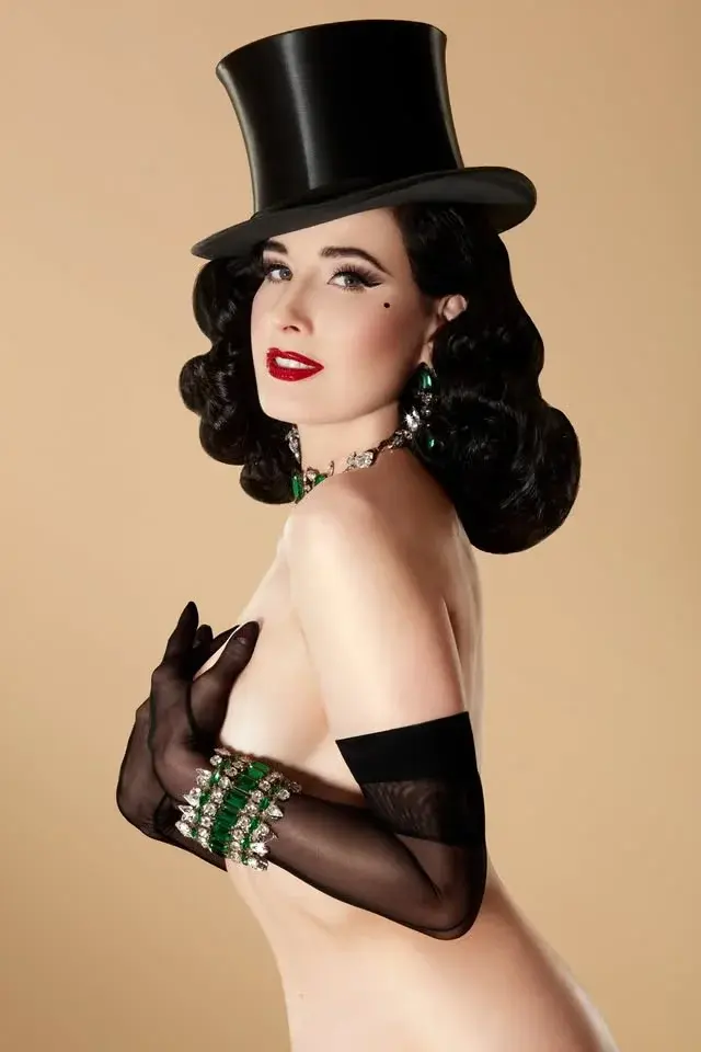 Dita Von Teese: Nocturnelle