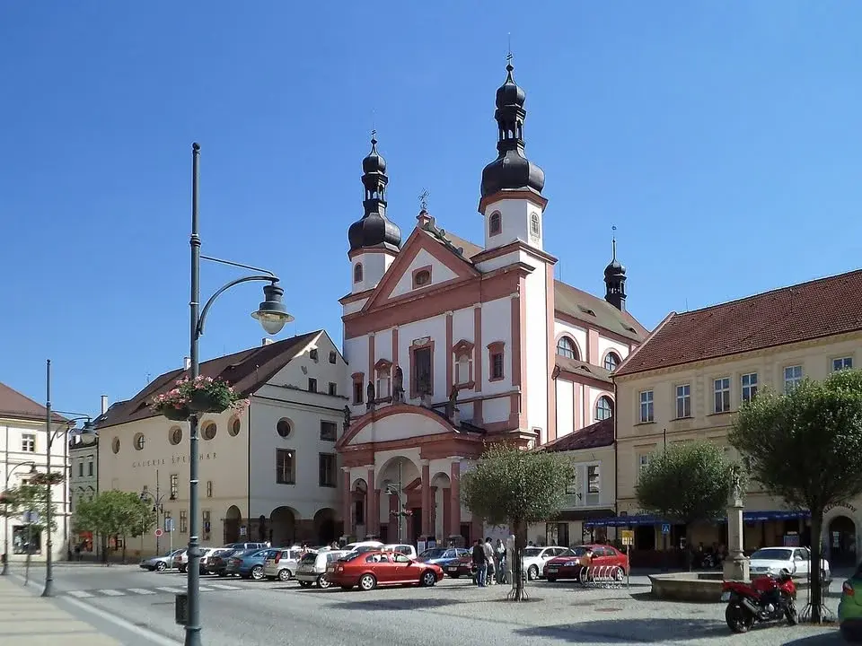 Chomutov a zámek Poláky