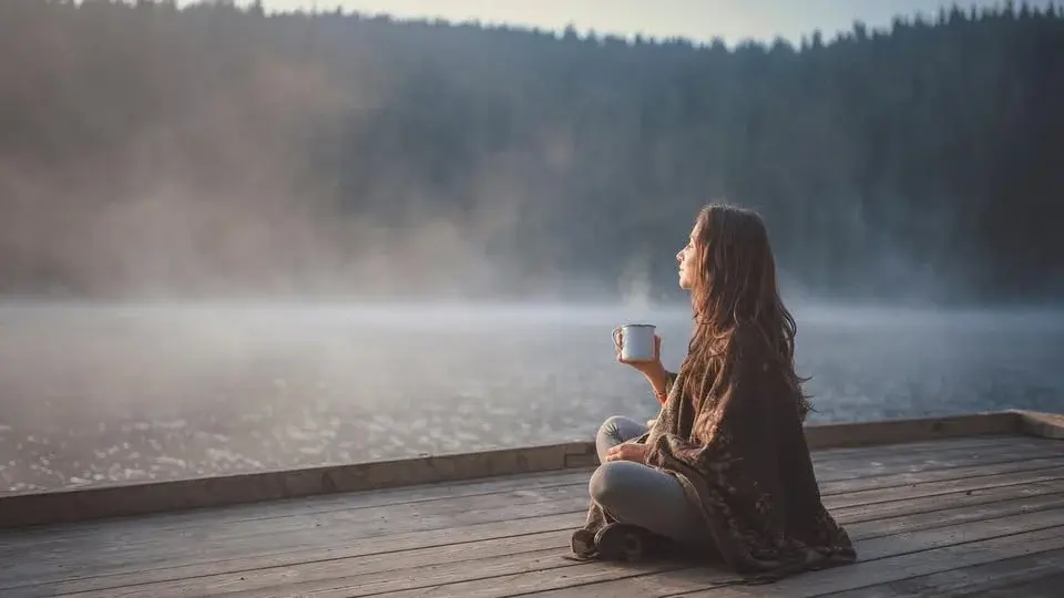 KURS I MINDFULNESS OCH STRESSHANTERING (både online & in person)
