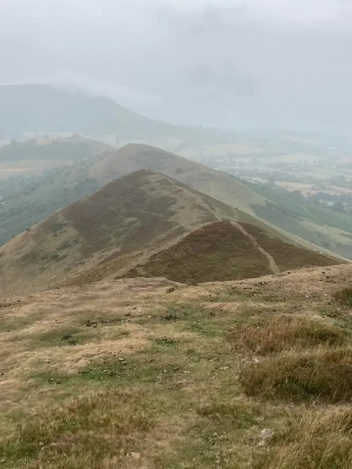 Waun Fach, Castell Dinas and the Dragon's Back