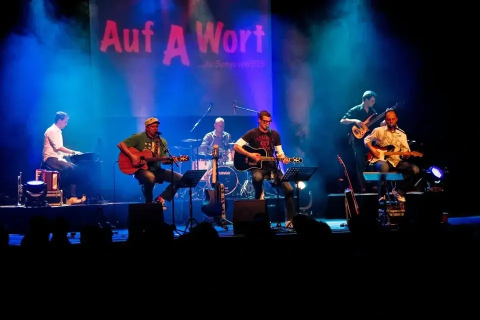 Auf A Wort. Live on Stage!  ... die Songs von STS 