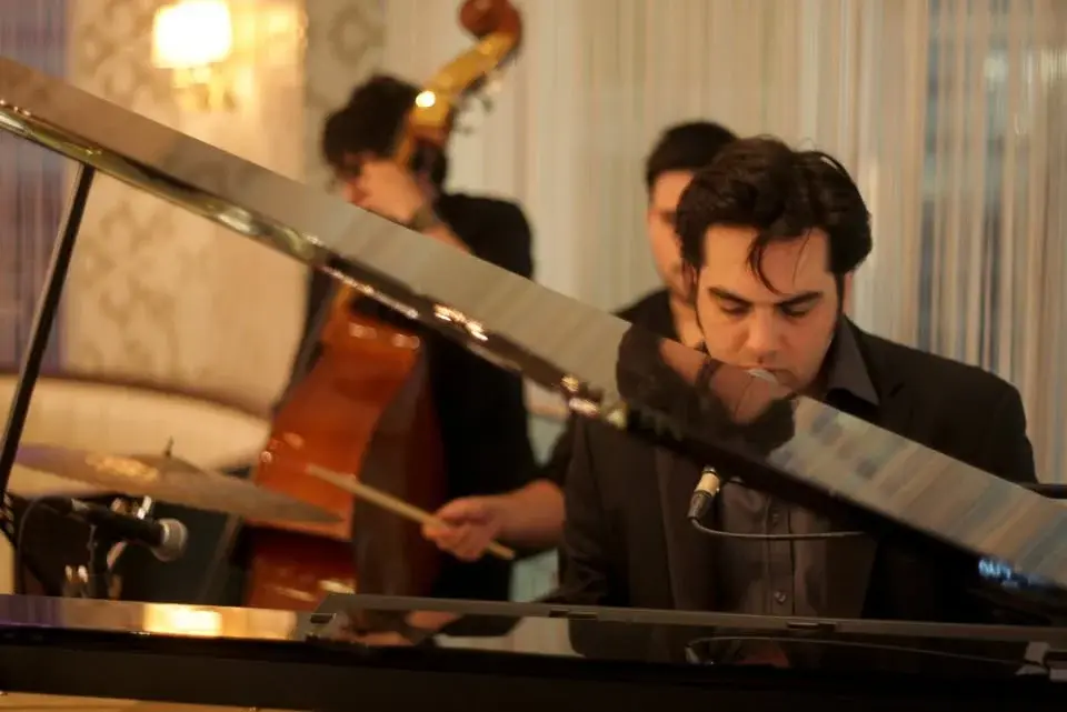 Piano Bar with The Human Jukebox