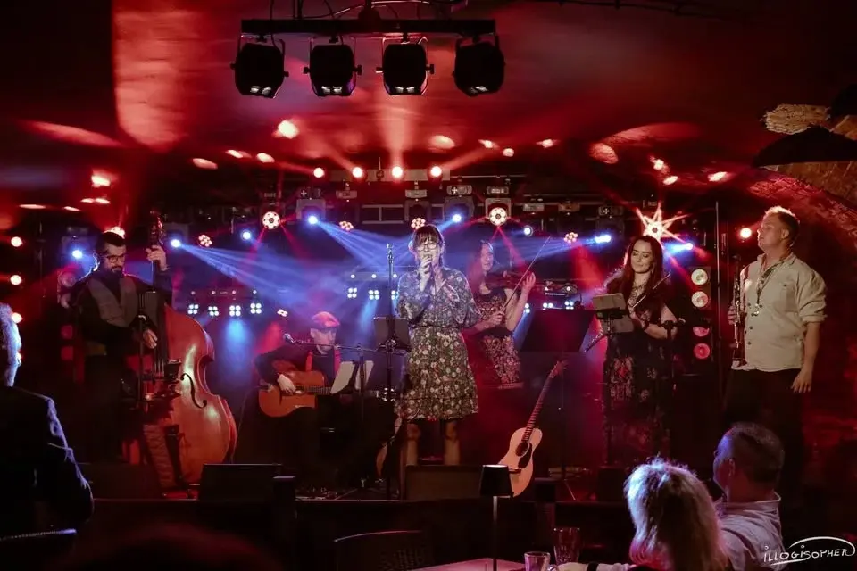 Muzyczna podróż z Čiriklano Ethnic Band w Słowiku
