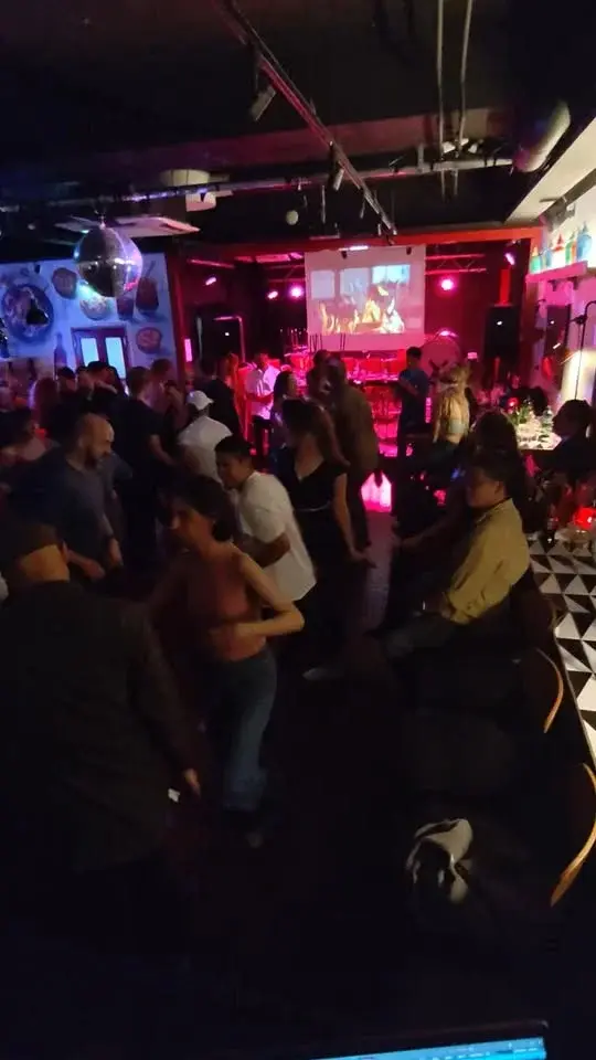 Salsa & Tapas