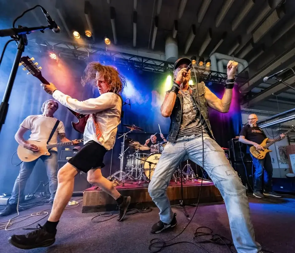 AC/DEEDS