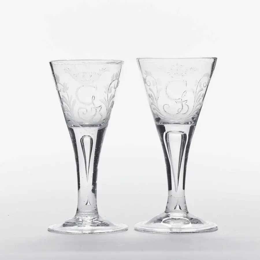 Svenska 1700-talsglas för franska viner