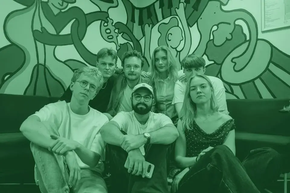 DOTS LIVE PÅ ENGELEN