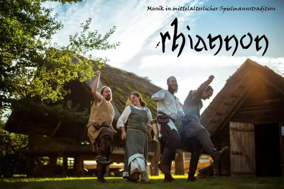 "RHIANNON" - Spielleute-Taverne mit den keltisch/mittelalterlich inspirierten Barden aus OÖ