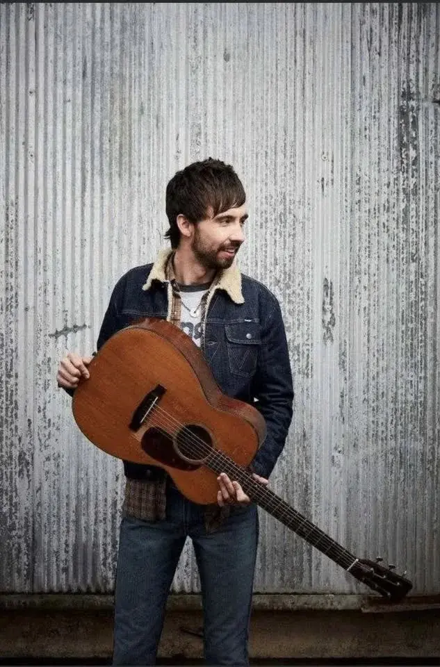 Mo Pitney Trio