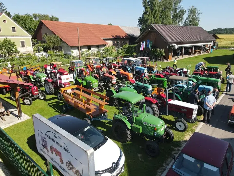 🚜 Mednarodno srečanje s starodobnimi traktorji – Festival kmetijske tehnike