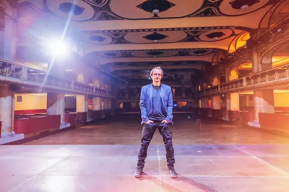 Petr Jan Juračka - Doteky Planety  | Praha - Lucerna velký sál