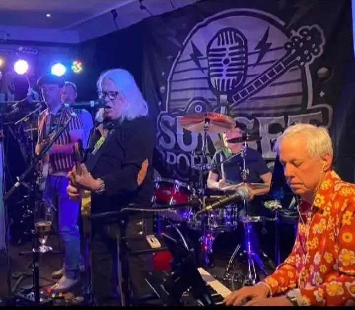 Sunset pop n Rock Live på Melins Huddinge