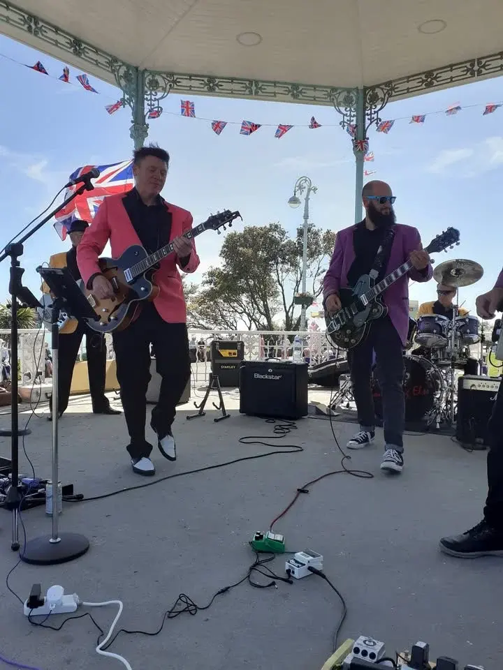 SOMETHING ELSE BAND