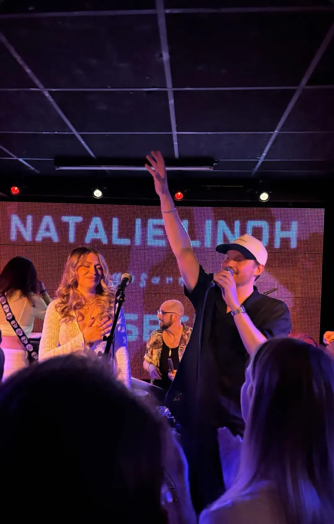 đ Gissberg â PremiĂ€r för debutalbumet 'Nomad' + Live pĂ„ Berns Terrassen đ¶âš