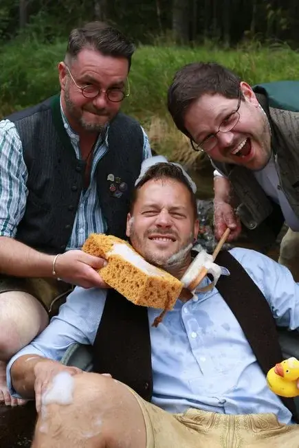 Trio Schleudergang - Neues Programm: „Beste Wäsche“ - Das sauberste Bühnenprogramm der Welt!