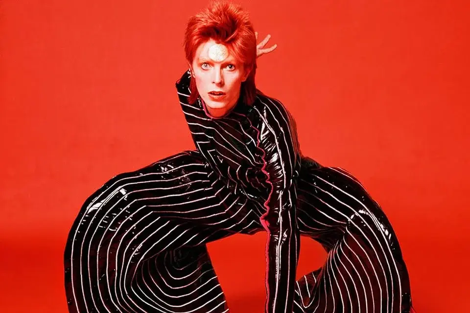 DAVID BOWIE TRIBUTE (Doublefeature: The Man Who Fell to Earth (1976) | Moonage Daydream (2022)