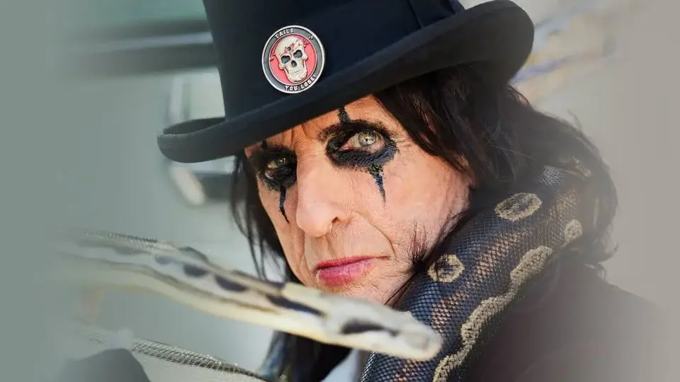 Alice Cooper - Alice's Attic Tour