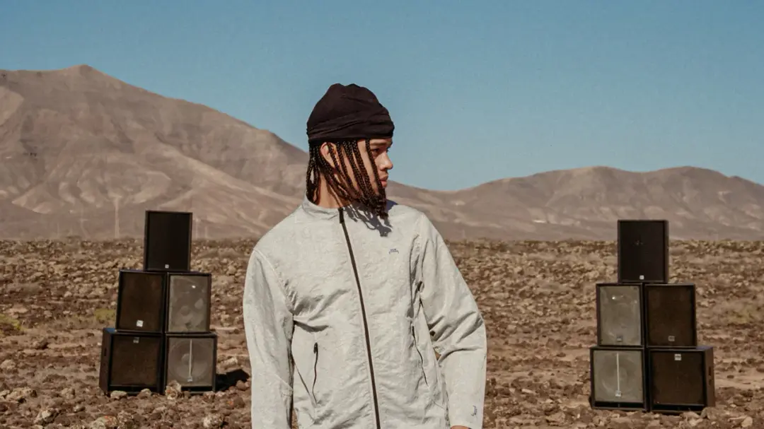 26/11 STRANDZ | DEBASER NOVA