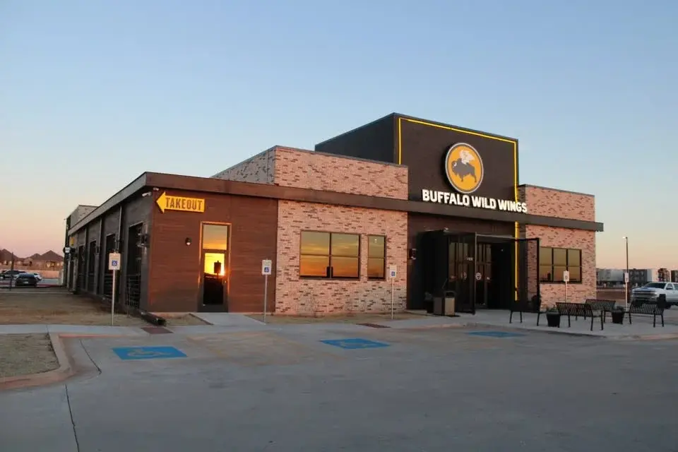 After Meeting Meal-Buffalo Wild Wings
