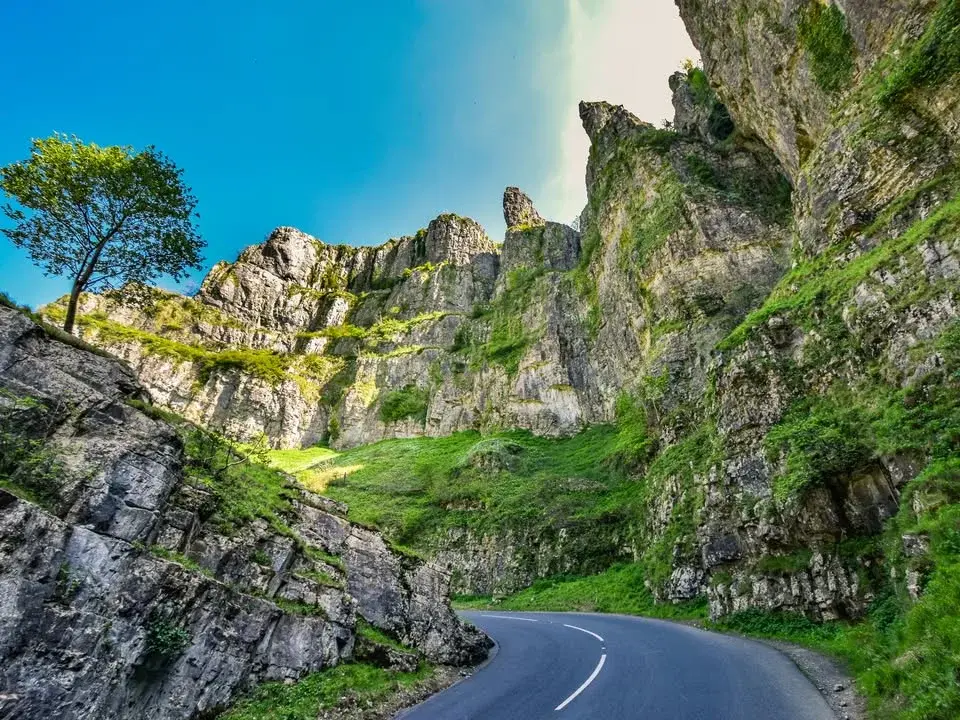 🧀 Cheddar Gorge and Cheese Day Trip