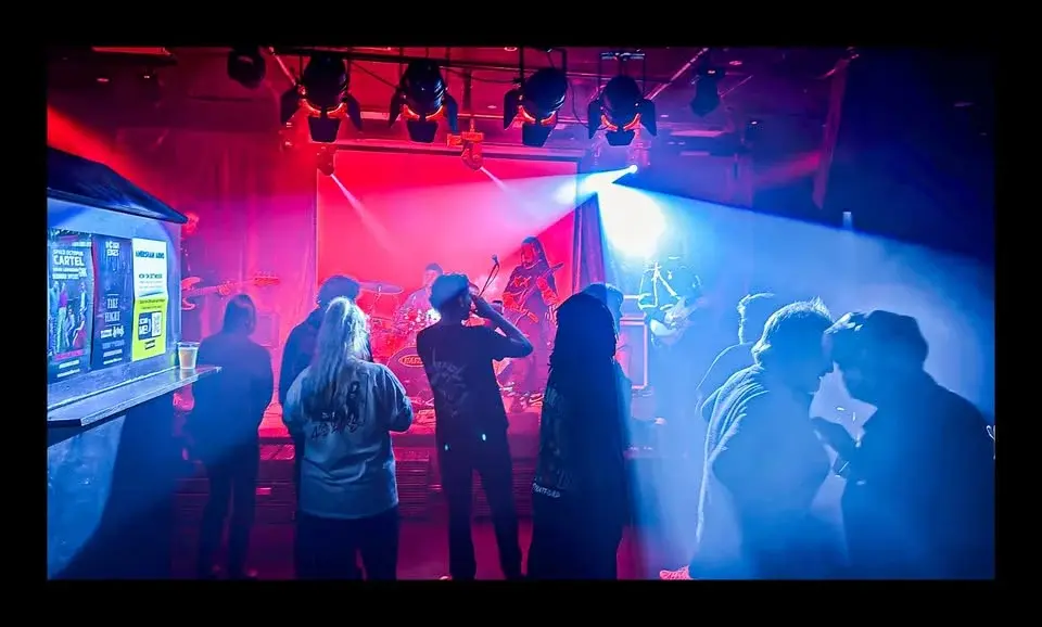 SATURDAY NIGHT AT THE AMERSHAM ARMS