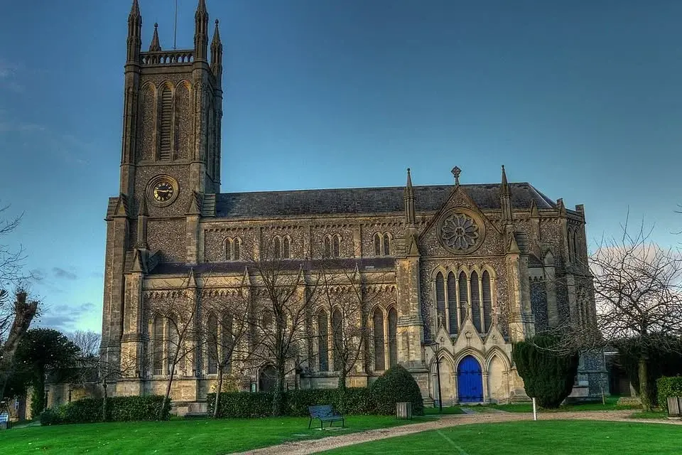 80s, 90s & 00s Silent Disco in St Marys Church Andover