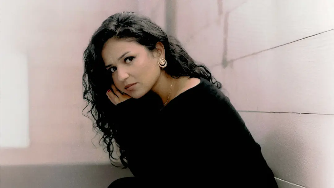 Sara Nazari på Maxim