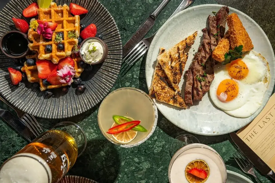 Bottomless Brunch Saturdays
