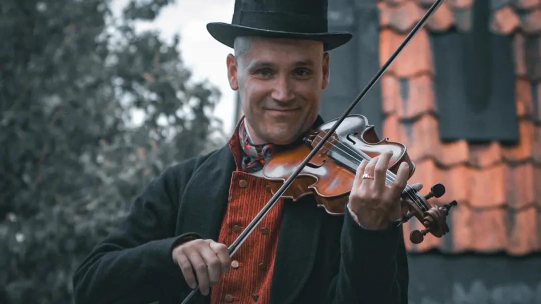 đ» Svensk folkmusikalisk resa frĂ„n norr till söder đžđȘ
