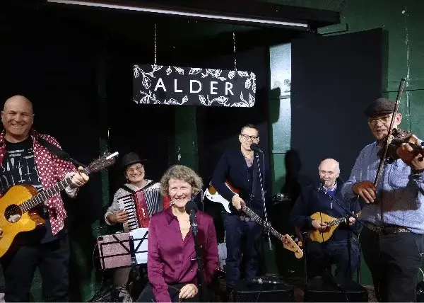 St Patrick's Day with The Peddlers