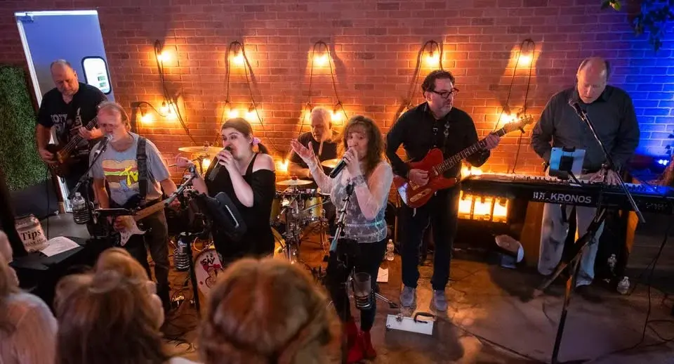 Say 80Thing at Twin Door Tavern ... a live version of a mixtape you made in high school