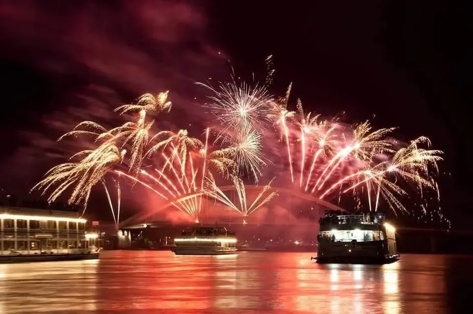 "Donau in Flammen" --Das Original -- 2026