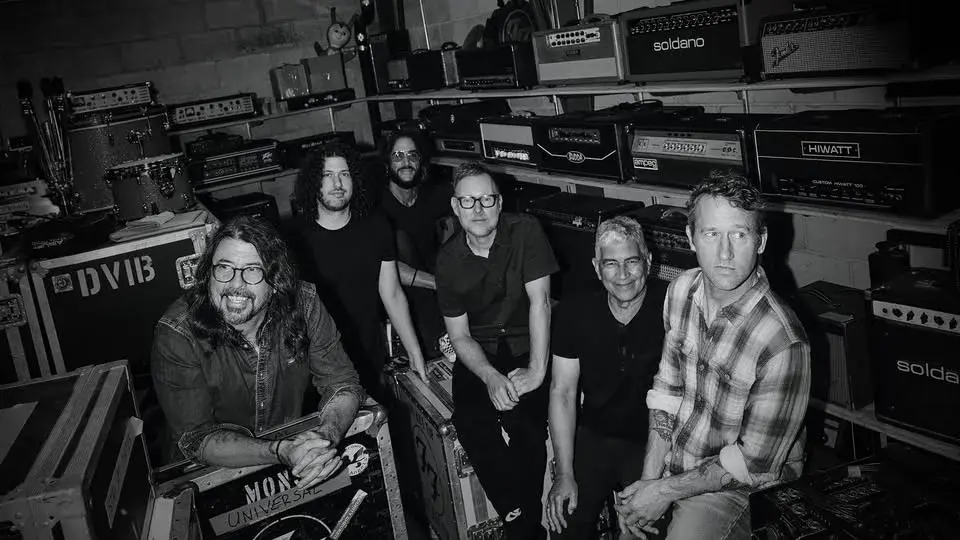 Foo Fighters:TAKE COVER 2026