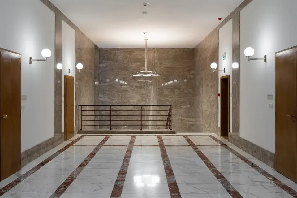◢ Výjezdy za architekturou: Česká banka Union