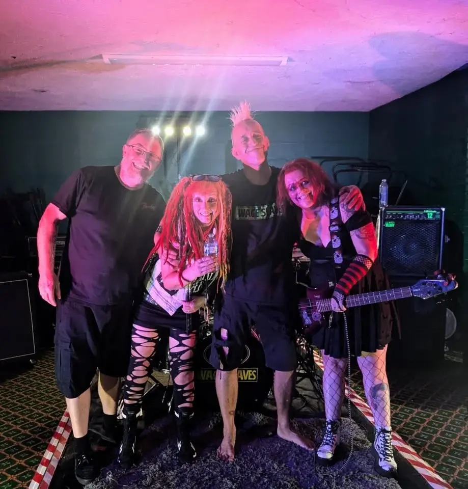Wage Slaves plus special guests Rotunda + SFA@ The Shoes