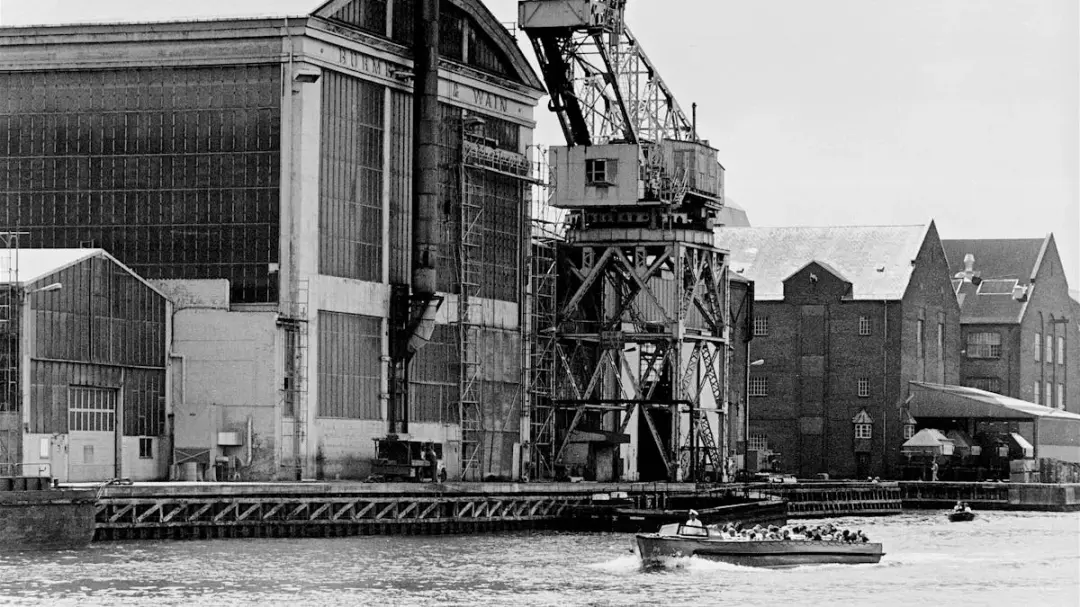 Gå i fotograf Julie Rønnows fodspor: Havnen – fra industri til rekreation
