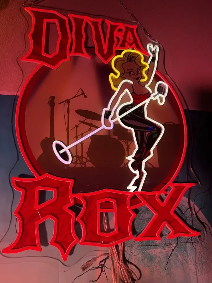 Diva Rox at Jan's Lounge!