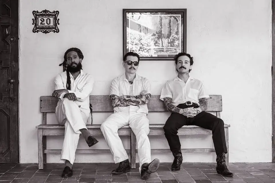 KCRW Presents Thee Sacred Souls